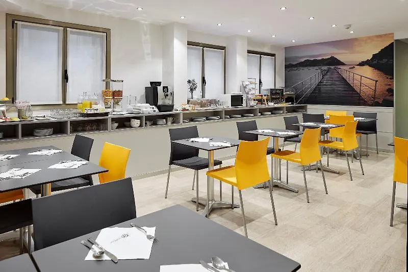 Welcome Gros Hotel San Sebastián 0*,  Spagna